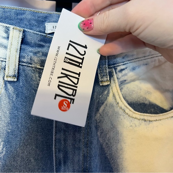 12th Tribe Two Tone High Rise Acid Wash Straight Leg Jeans, size Small NWT - Picture 3 of 7